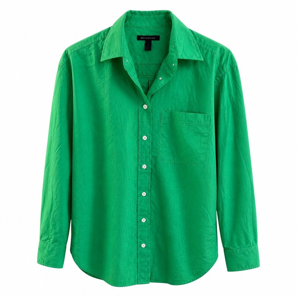 Banana Republic cotton button up top. Long sleeve in Kelly green. Women S